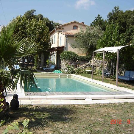 Roubies Bed & Breakfast Mons  Luaran gambar