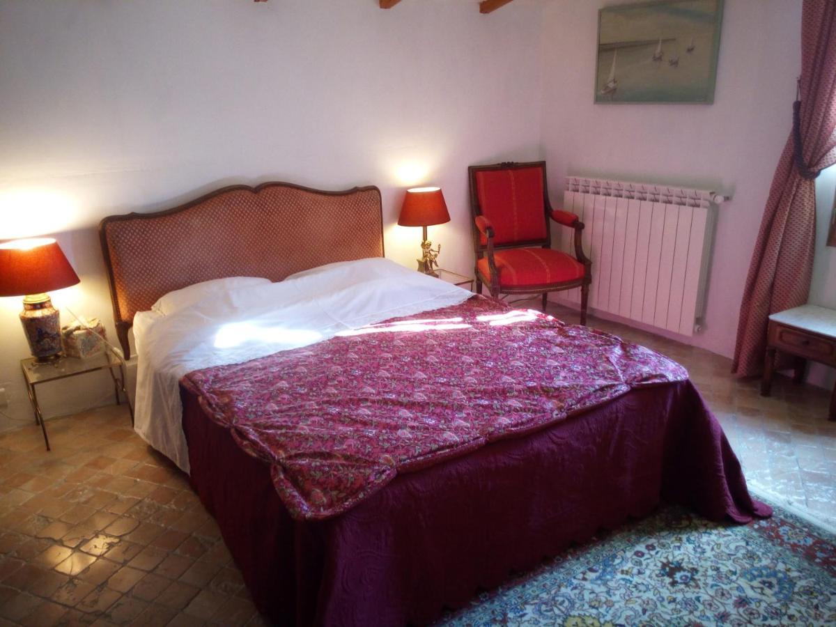 Roubies Bed & Breakfast Mons  Luaran gambar