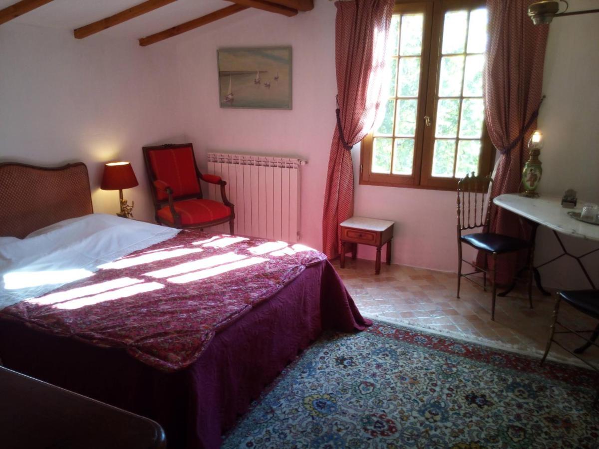 Roubies Bed & Breakfast Mons  Luaran gambar