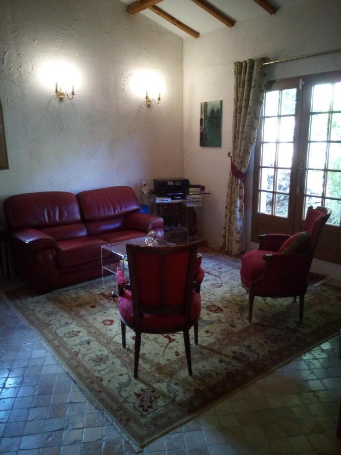 Roubies Bed & Breakfast Mons  Luaran gambar